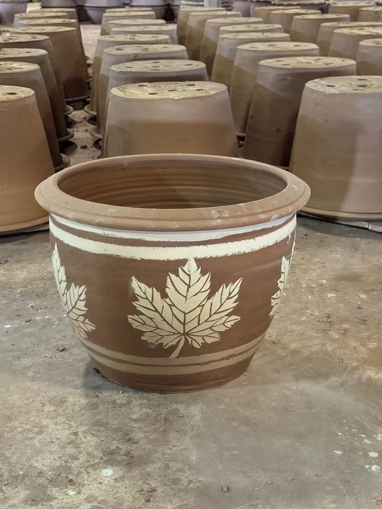 Maple-leaf ceramic garden pot